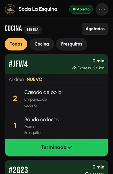 Pantalla táctil de la cocina con los pedidos